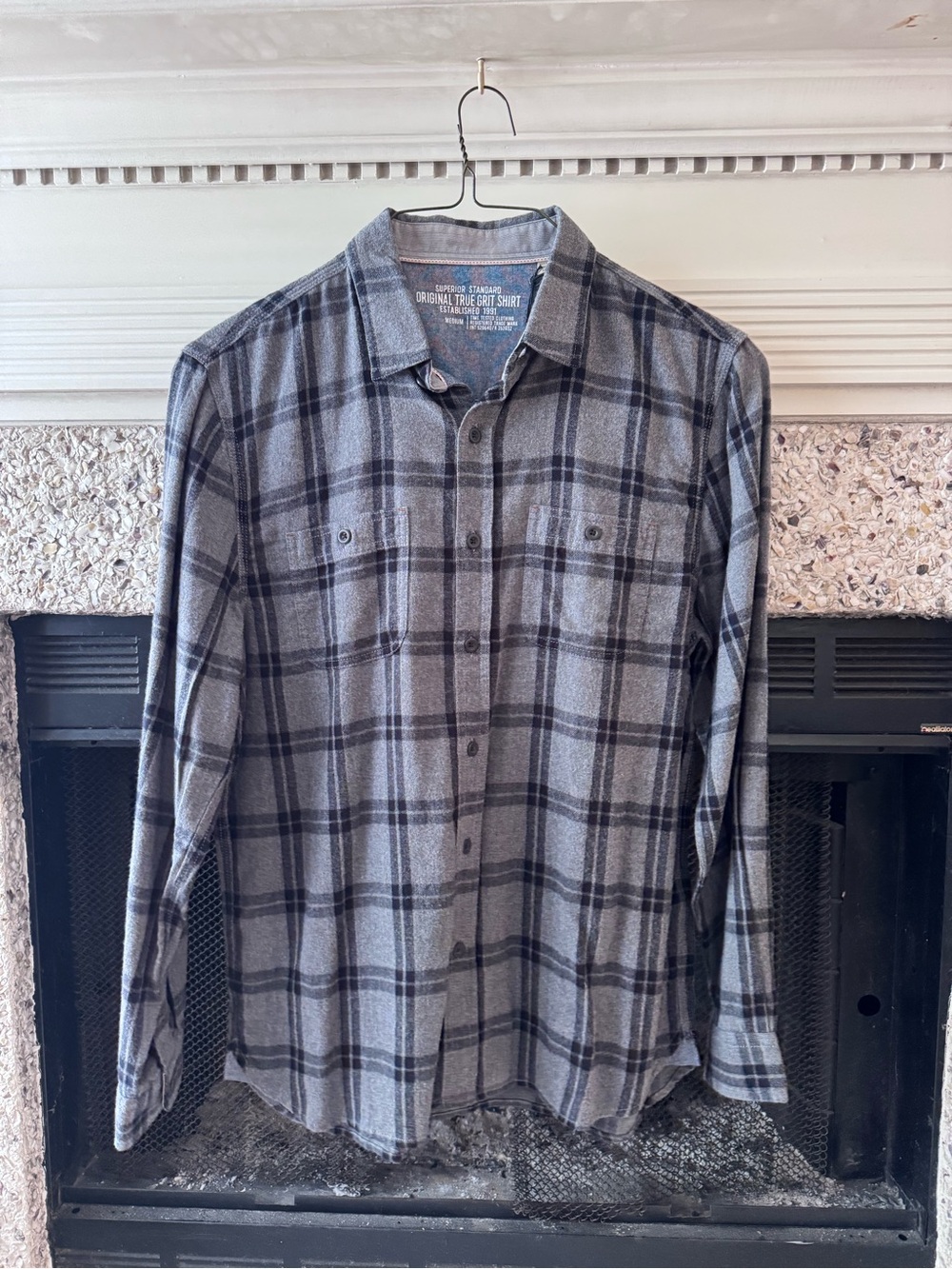 True Grit Men's Gray and Black Plaid Button-Down Shirt